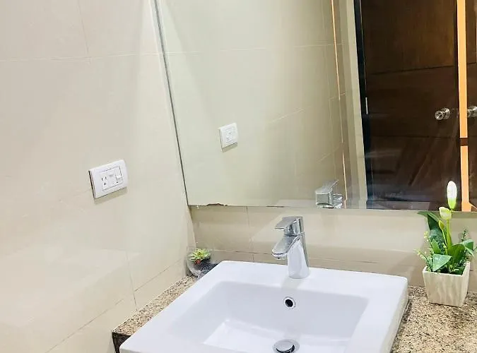 Mactan Newtown Aparthotel